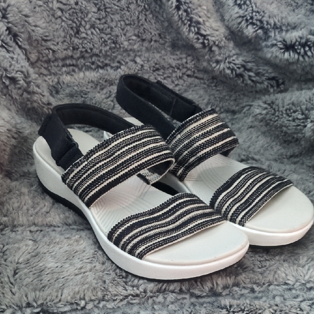 Clark's Cloudstepper Arla Women's Sandals Sz 8